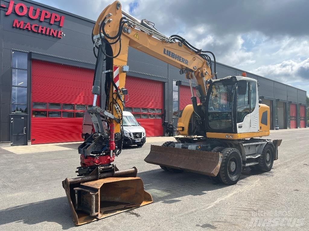Liebherr A 918 Comp Bageri točkaši