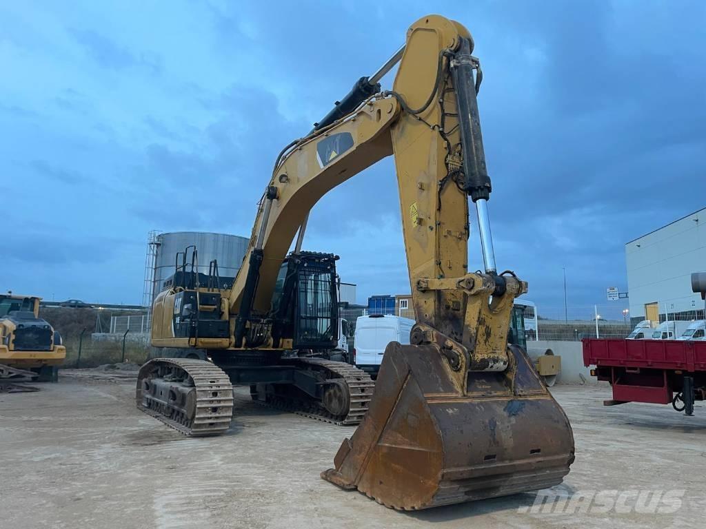 CAT 349 EL Bageri guseničari