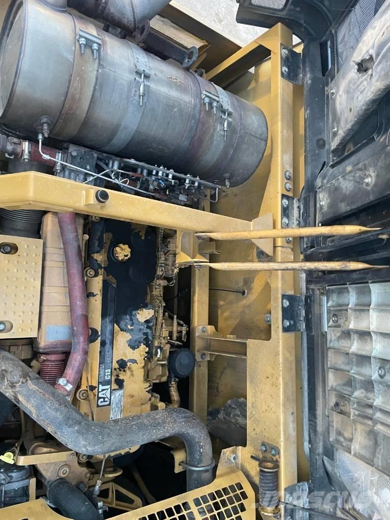 CAT 349 EL Bageri guseničari