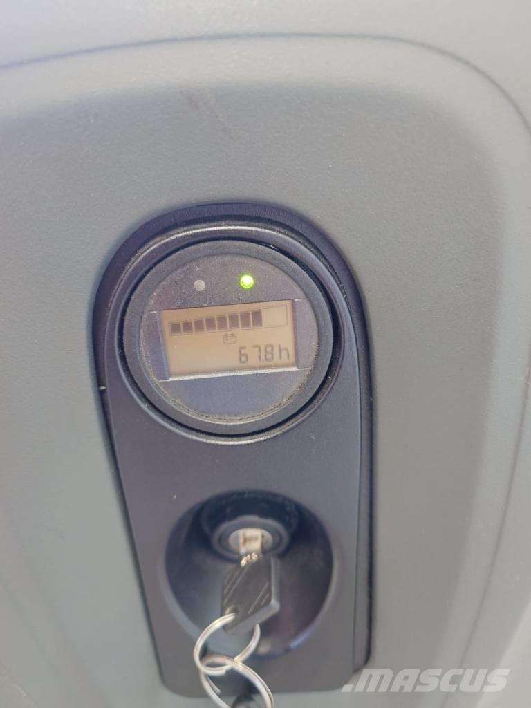 Linde L 12 Ručni električni viljuškar