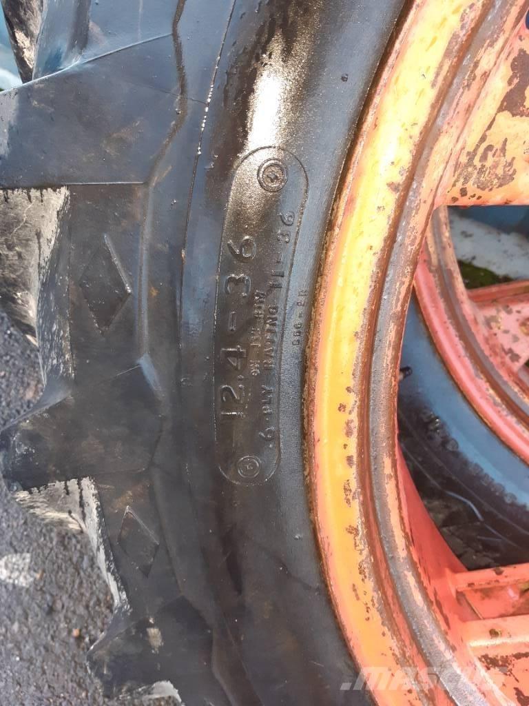 Goodyear 12.4-36 Gume, točkovi i felne