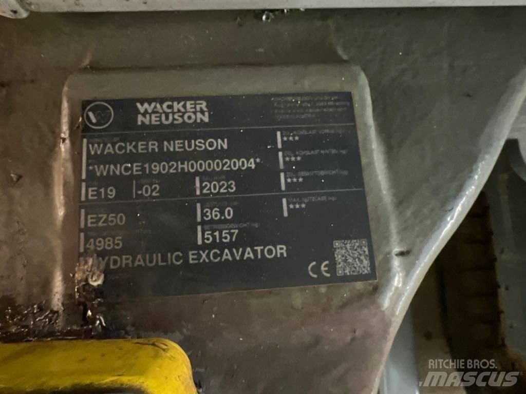 Wacker Neuson EZ50 Bageri guseničari