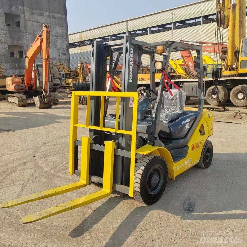 Komatsu FD 30 Dizelski viljuškari