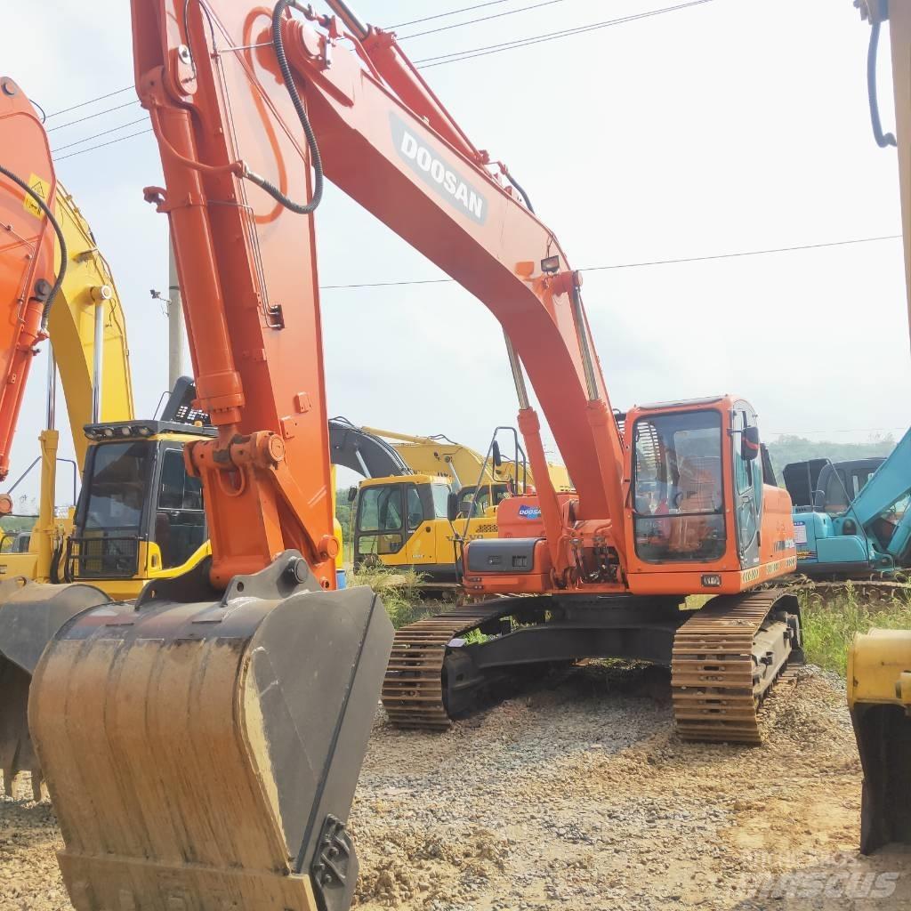 Doosan DX 300 LC Bageri guseničari