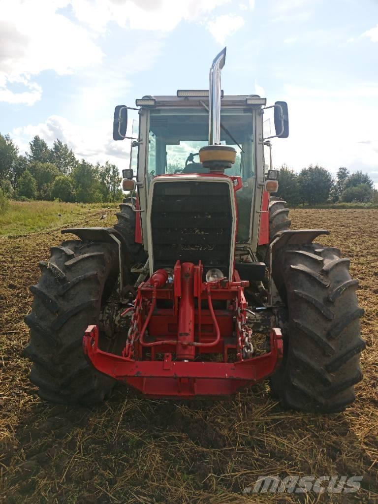Massey Ferguson 2725 Traktori