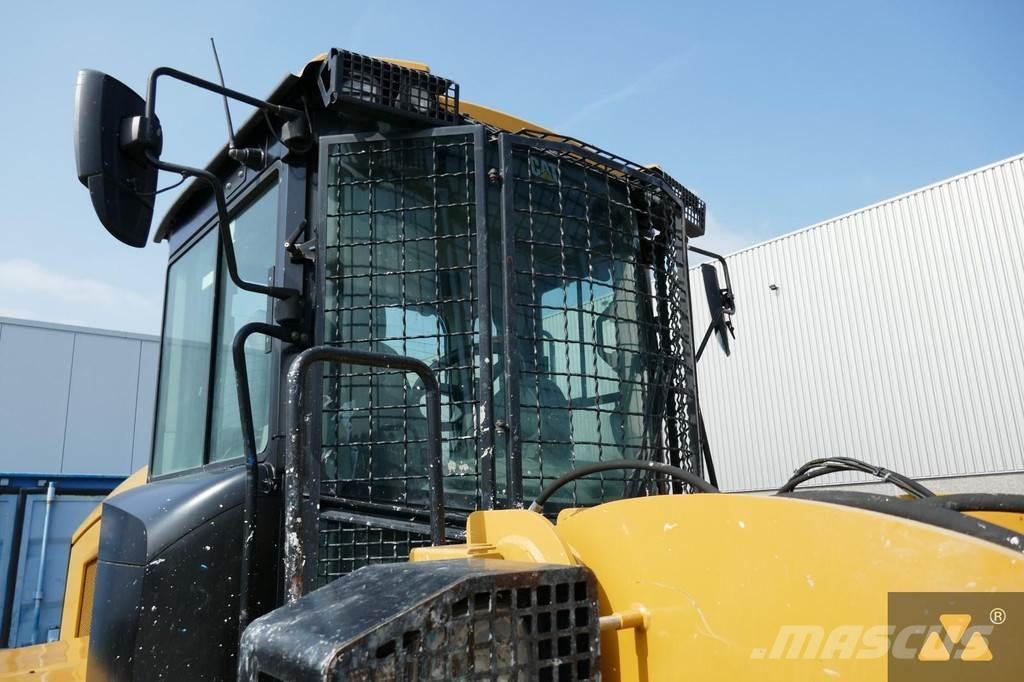 CAT Cab guards Kabine i unutrašnjost