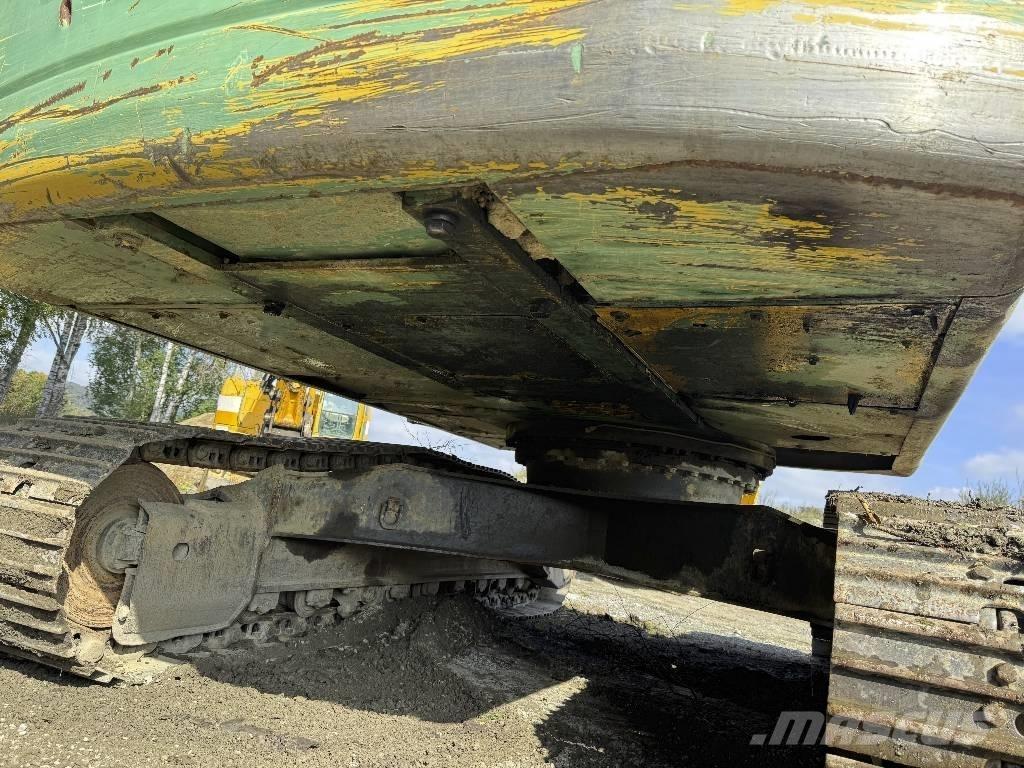 Komatsu PC 240 NLC-8 Bageri guseničari