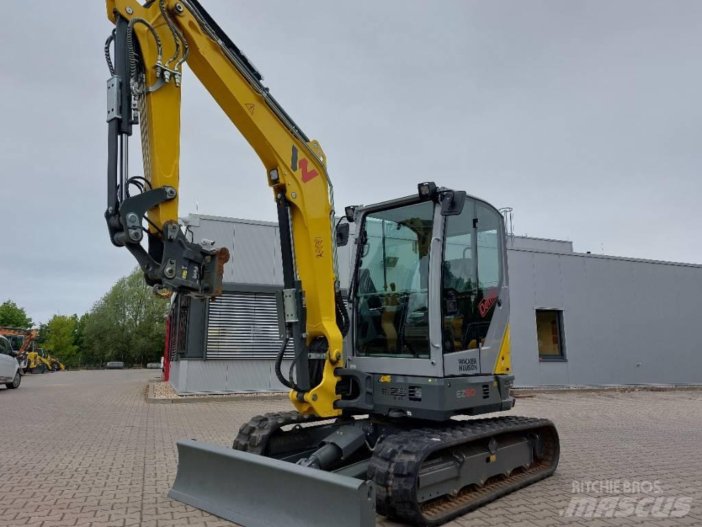 Wacker Neuson EZ50 Bageri guseničari