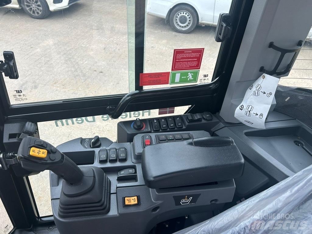 CAT 906 Utovarivači na točkove