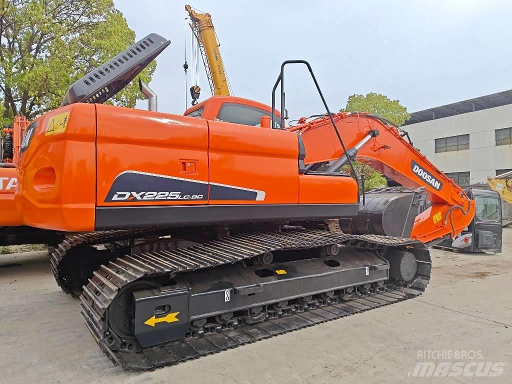 Doosan DX 225 LC-9 Bageri guseničari