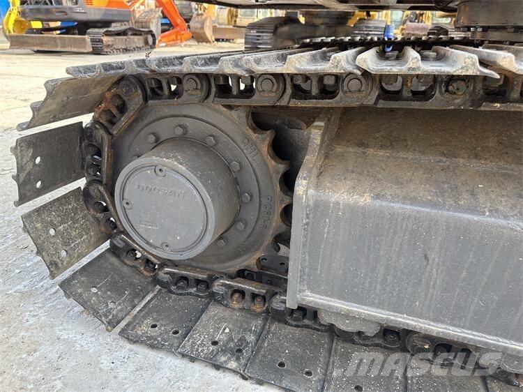 Doosan DX75 Bageri guseničari