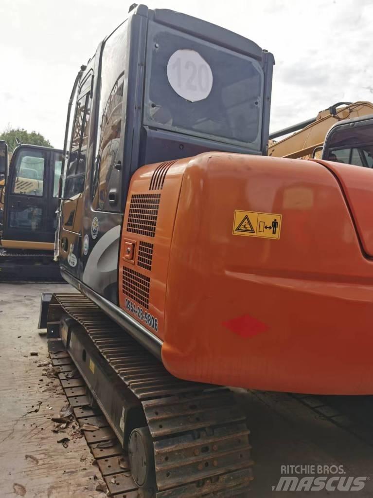 Hitachi ZX 70 Midi bageri 7t – 12t