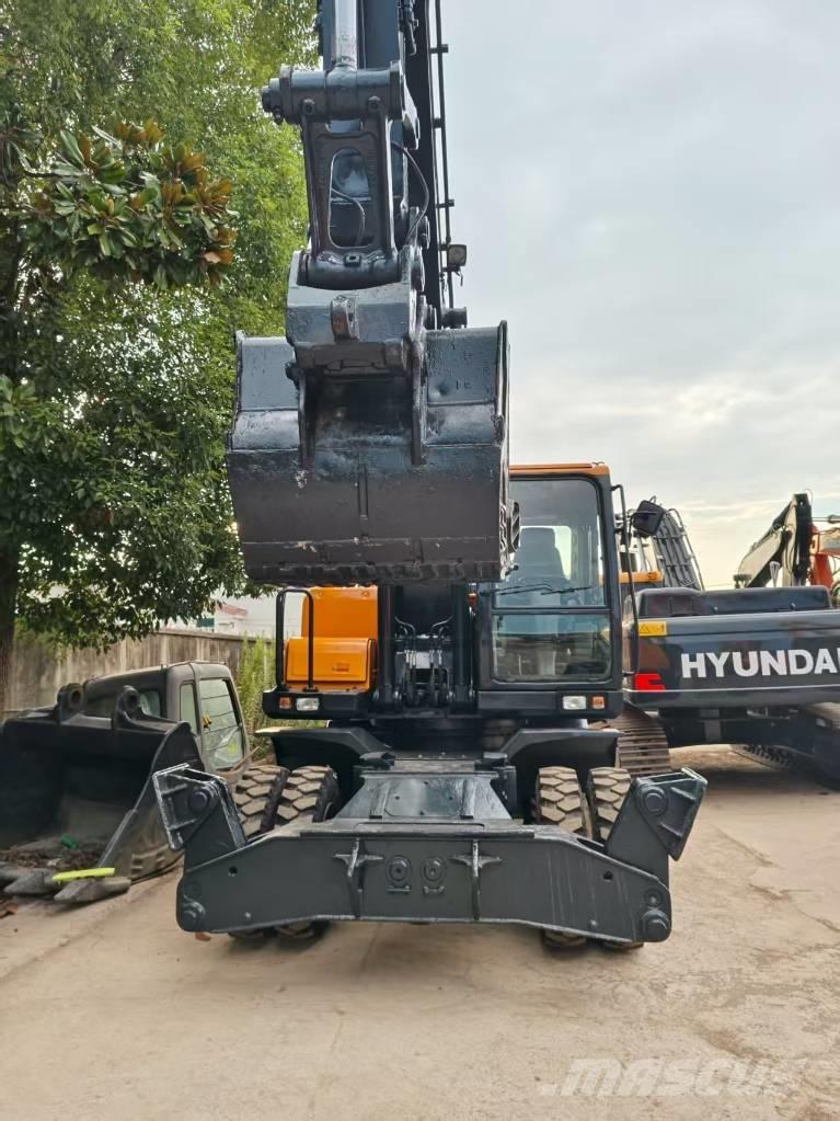 Hyundai R210w-9 Bageri točkaši