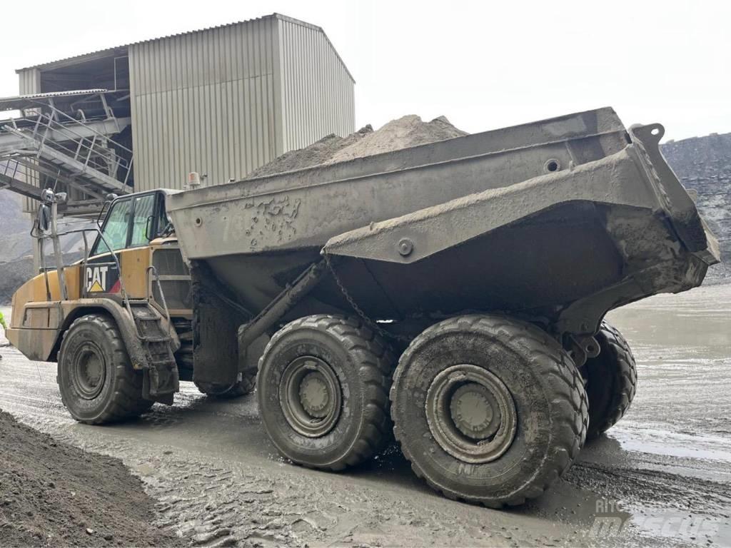 CAT 730 C Zglobni damperi