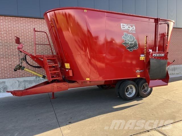 Peecon 26M³ Mešaona stočne hrane