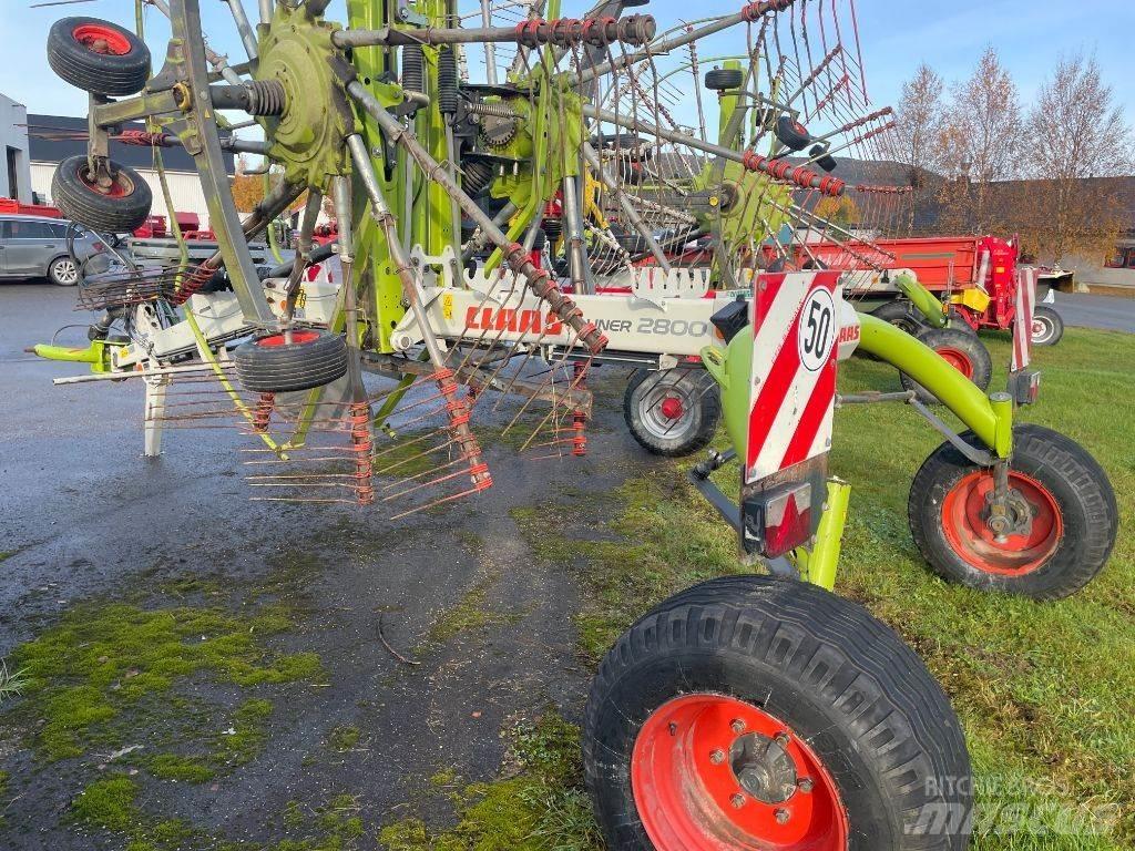 CLAAS Liner 2800 Okretači i sakupljači sena
