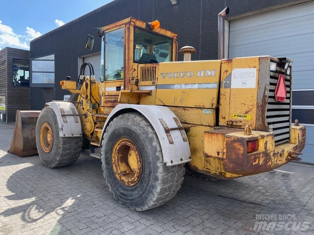 Volvo L120B Utovarivači na točkove