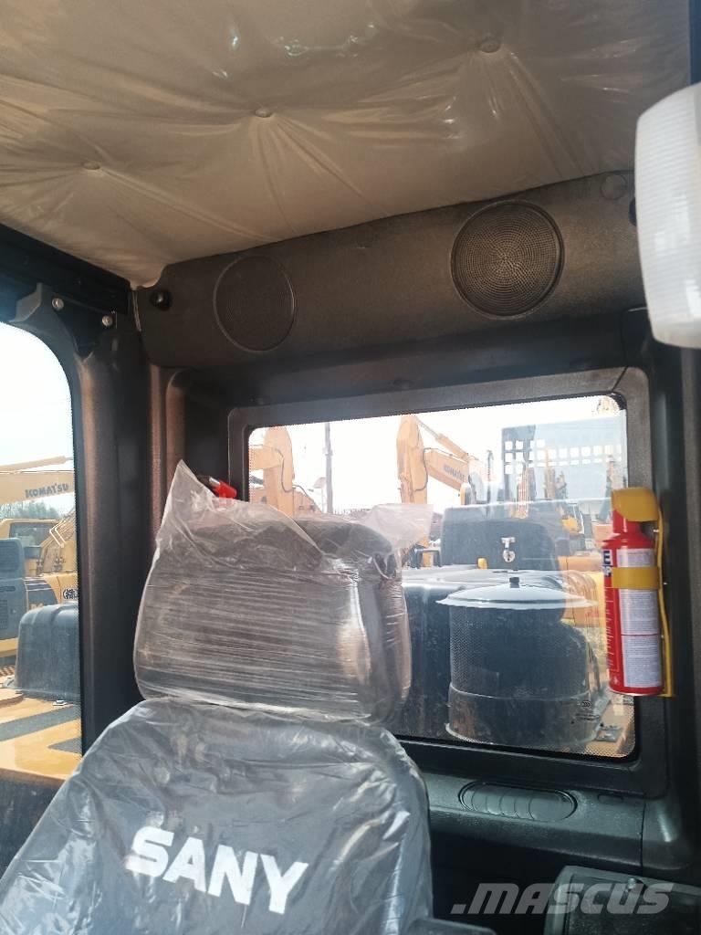 Sany SY 215 C Bageri guseničari