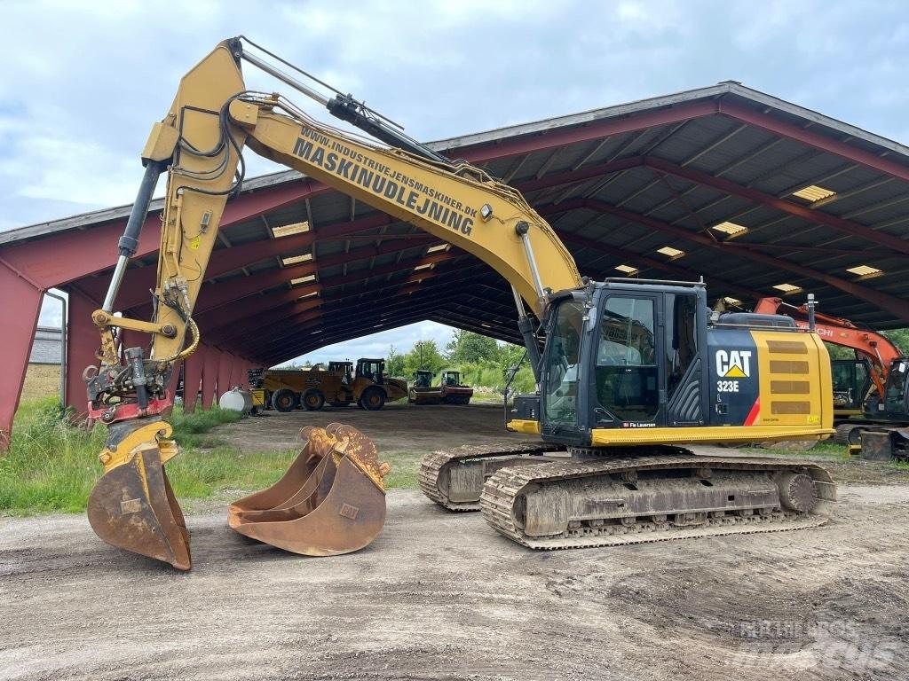 CAT 323 EL Bageri guseničari