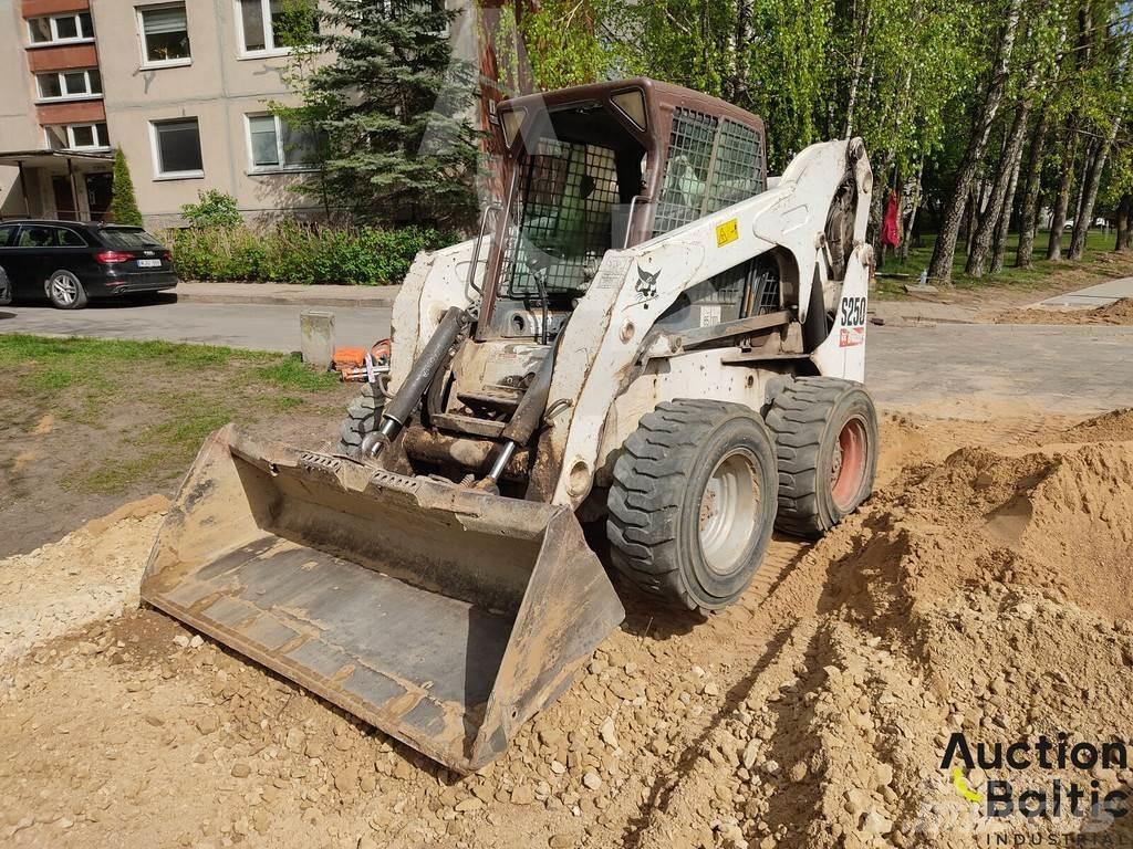 Bobcat S 250 Skid steer mini utovarivači