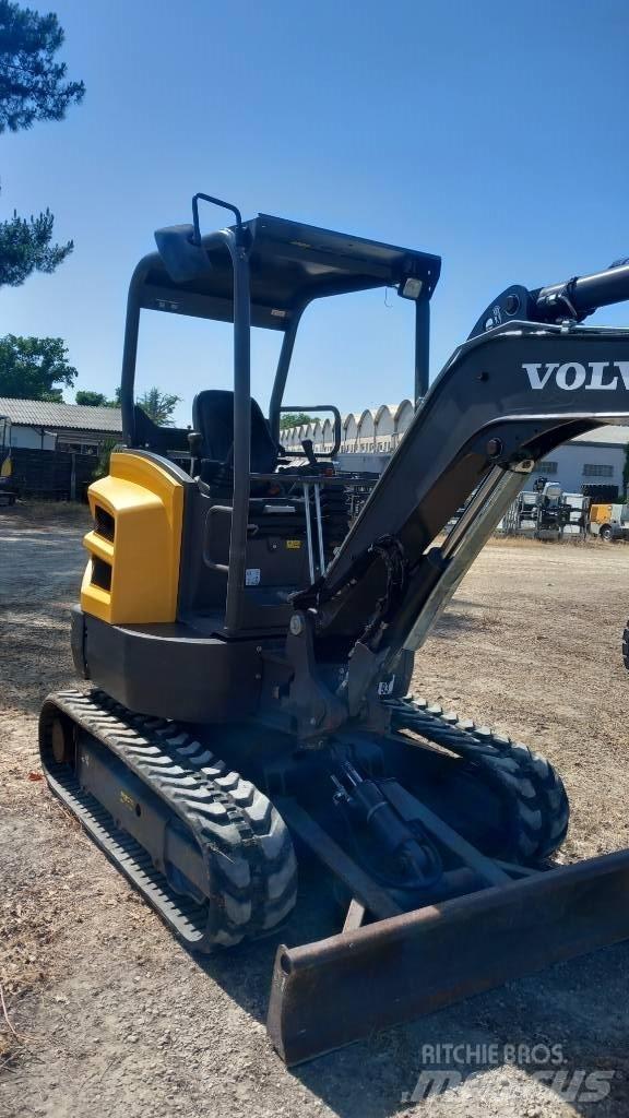 Volvo EC 27 D Mini bageri < 7t