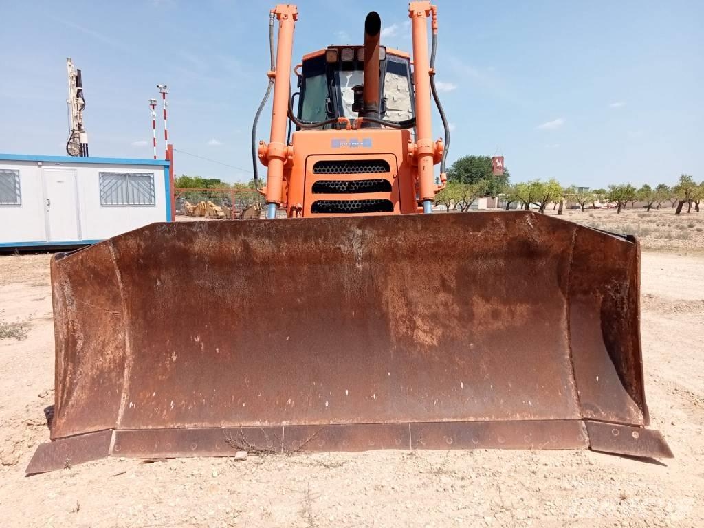 Fiat-Hitachi D 180 Buldožeri guseničari