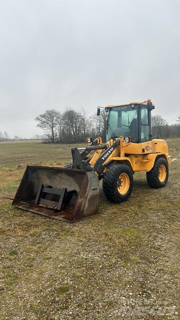 Volvo L 30 G Utovarivači na točkove