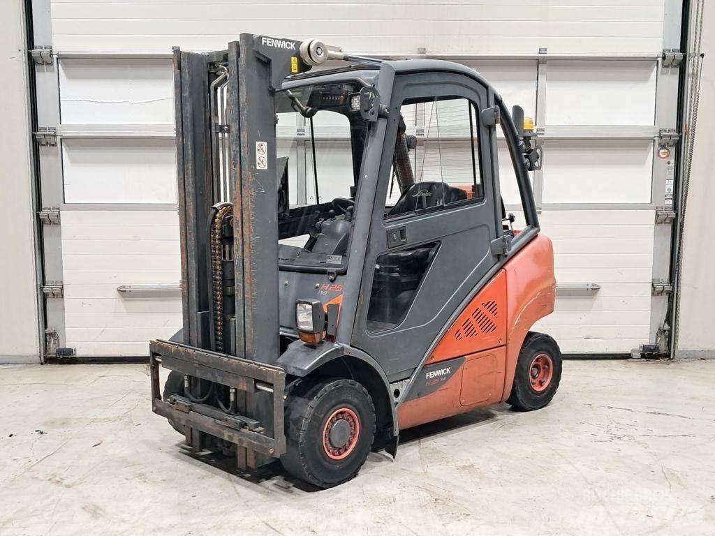 Linde H25T-02 Plinski viljuškari