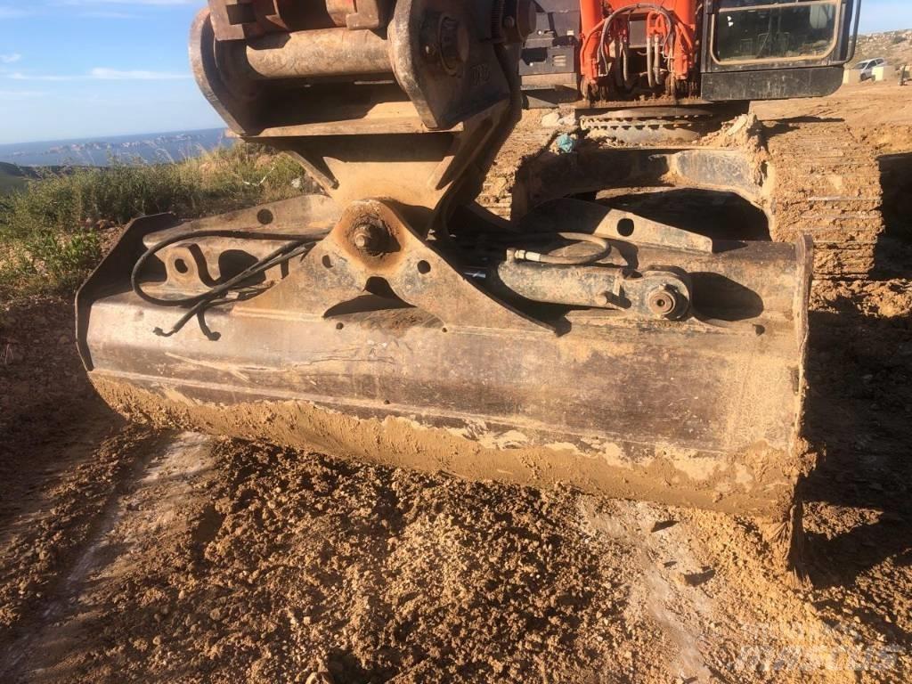 Hitachi ZX350LCN-6 Bageri guseničari