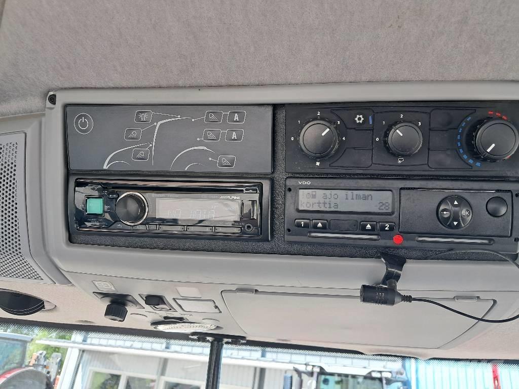 Valtra T174E Versu Traktori