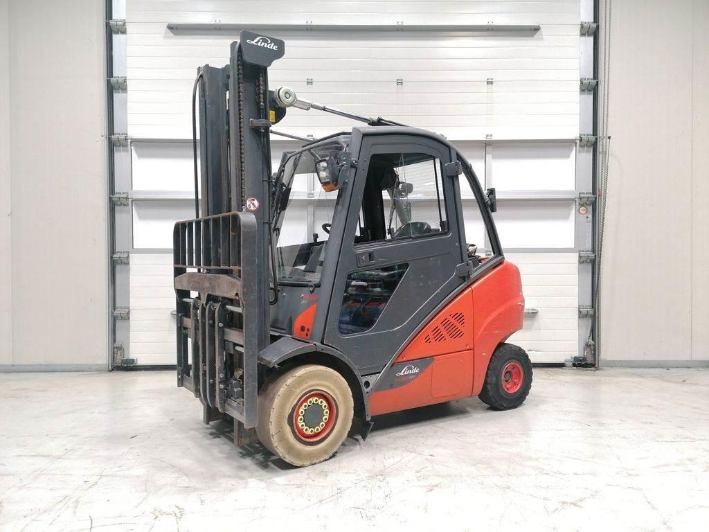 Linde H30CNG-02 Plinski viljuškari
