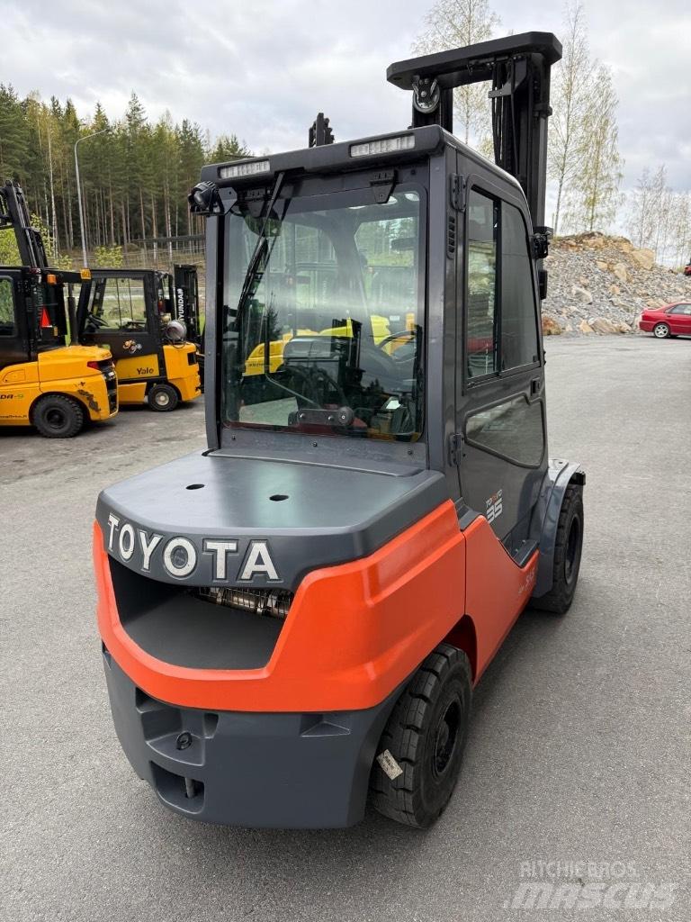 Toyota 52-8 FDJF 35 Dizelski viljuškari