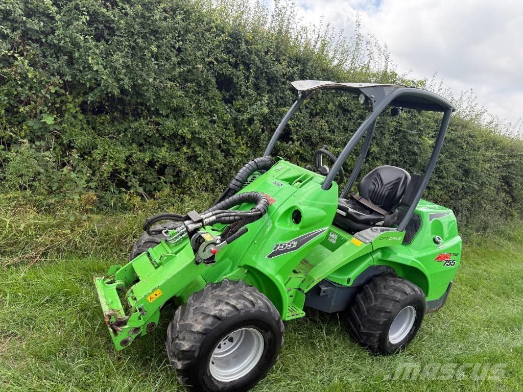 Avant 755 i Mini utovarivači