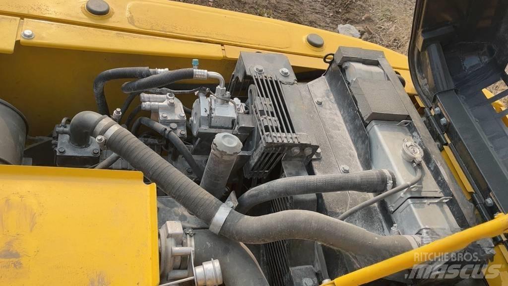 Komatsu PC 130 Bageri guseničari