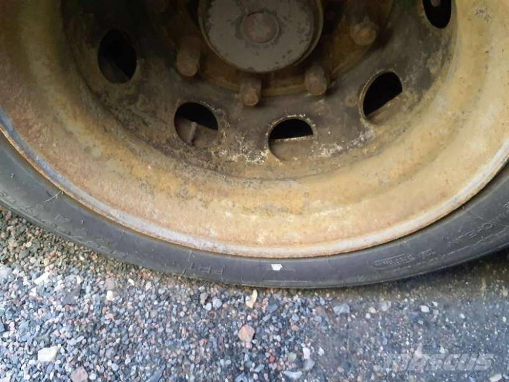 VAK VAK V-4-40 Poluprikolice hladnjače