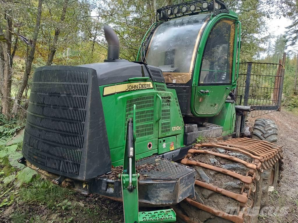 John Deere 1210 E Forvarderi