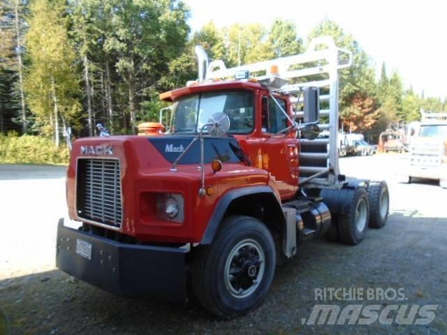 Mack RB 688 S Tegljači