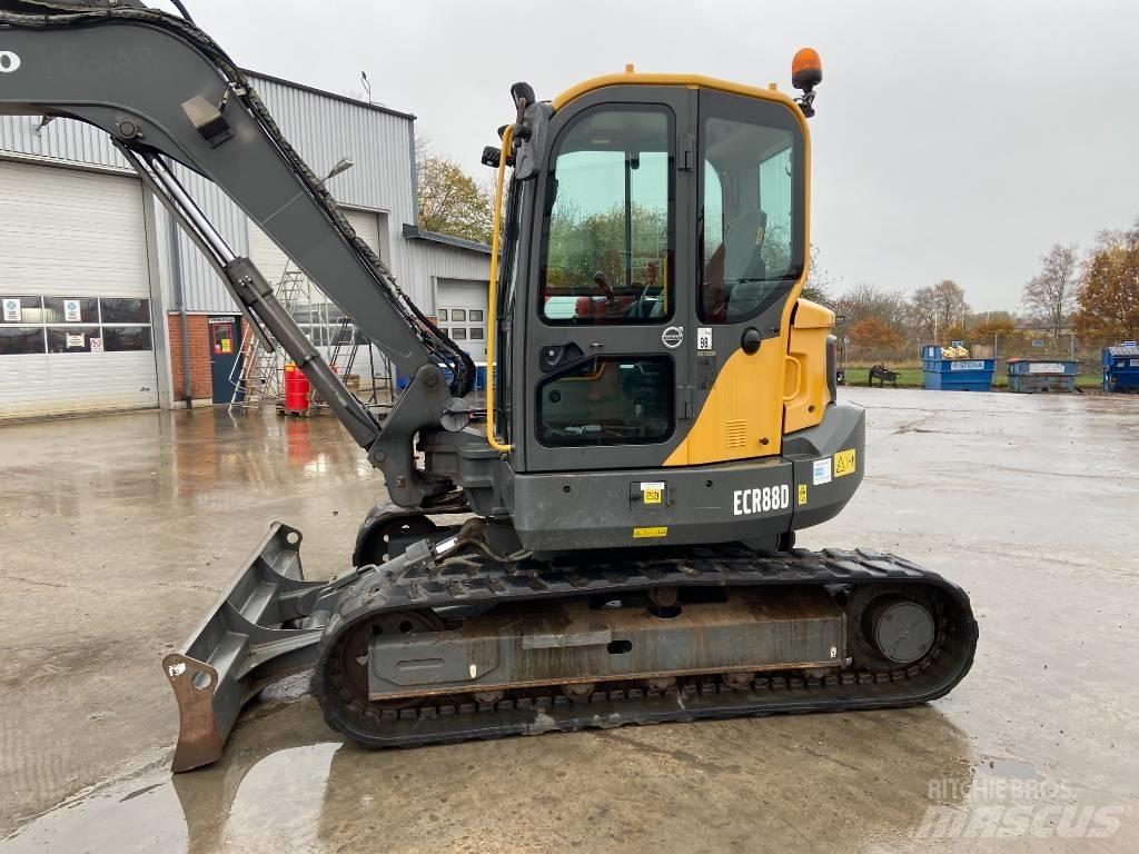 Volvo ECR 88 D / Eslöv Midi bageri 7t – 12t