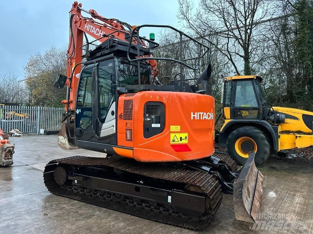 Hitachi ZX 135 US-6 Bageri guseničari