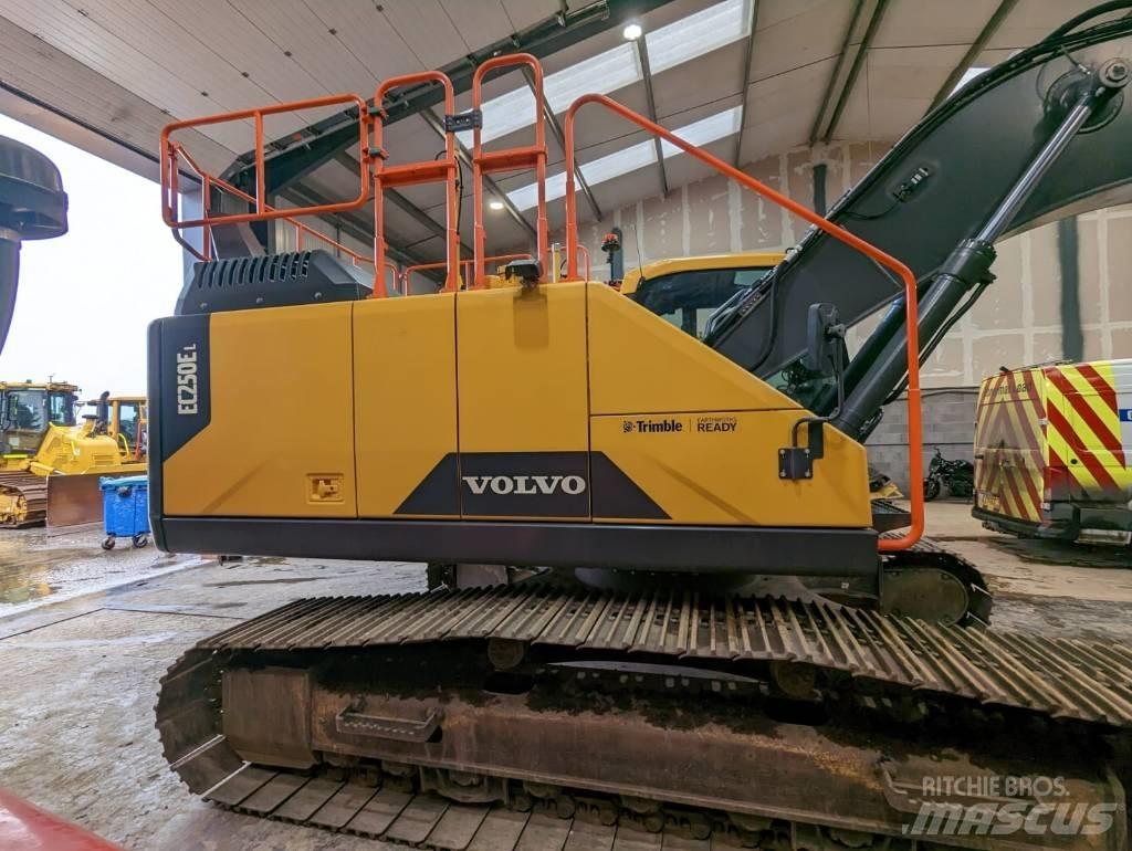 Volvo EC250EL Bageri guseničari