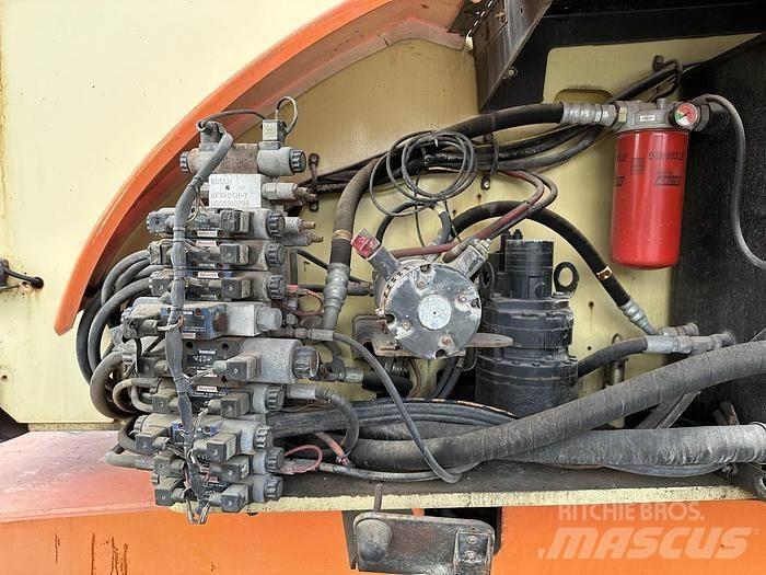 JLG 800AJ Zglobne podizne platforme