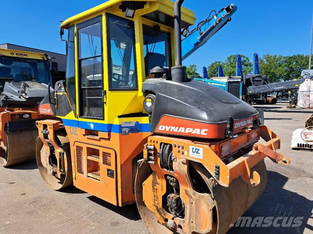 Dynapac CG 233 HF Valjci sa duplim bubnjem