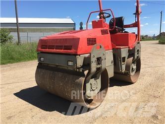 Bomag BW 138 AD Valjci sa duplim bubnjem