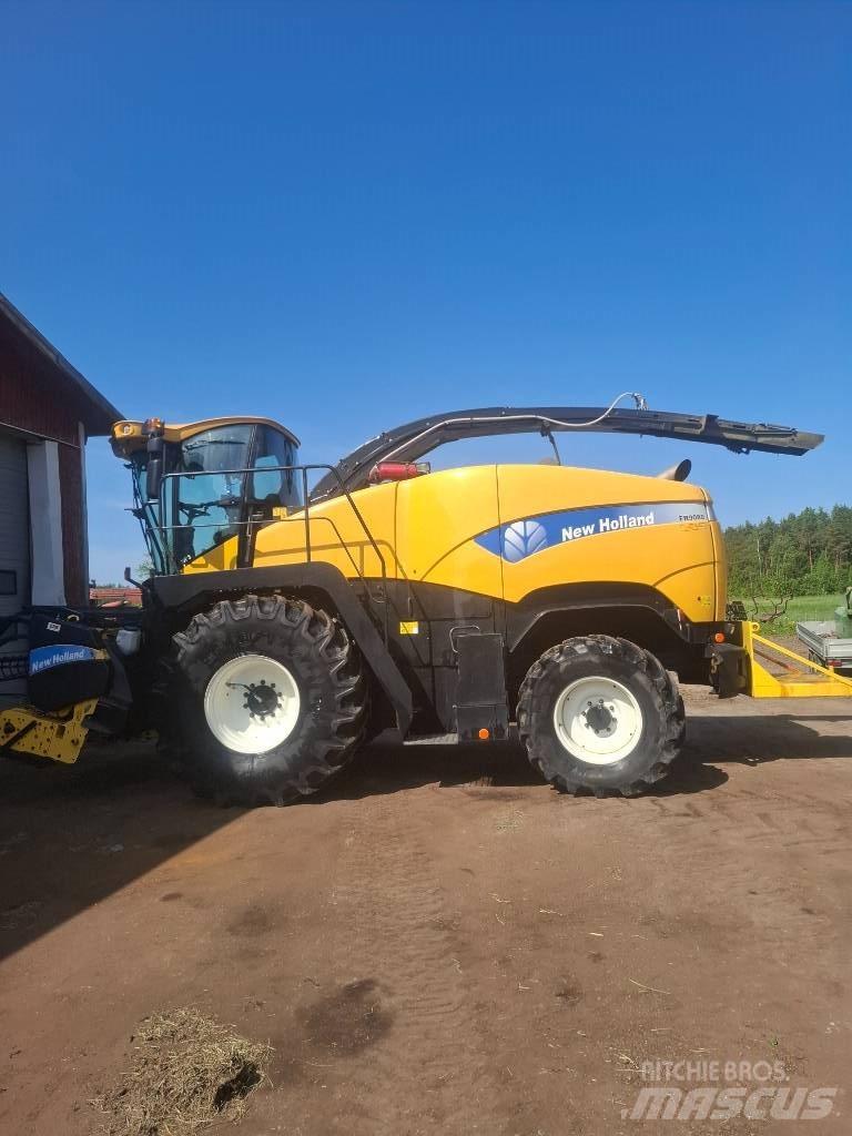 New Holland FR 9080 Mašine za stočnu hranu sa sopstvenim pogonom