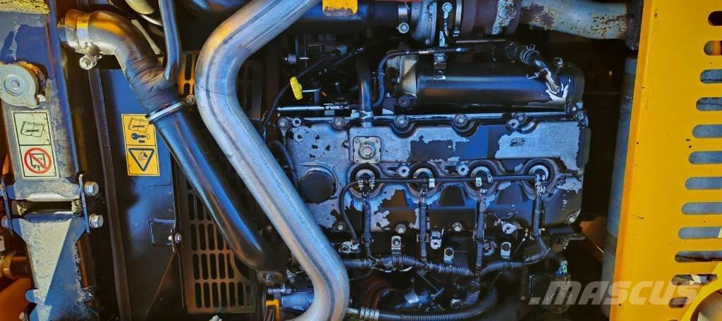 JCB JS 145 W Bageri točkaši