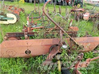 PZ 2400 Okretači i sakupljači sena