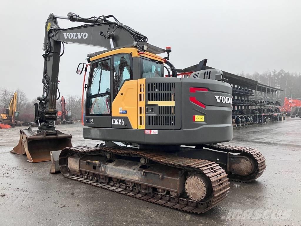 Volvo ECR235EL Blade Bageri guseničari
