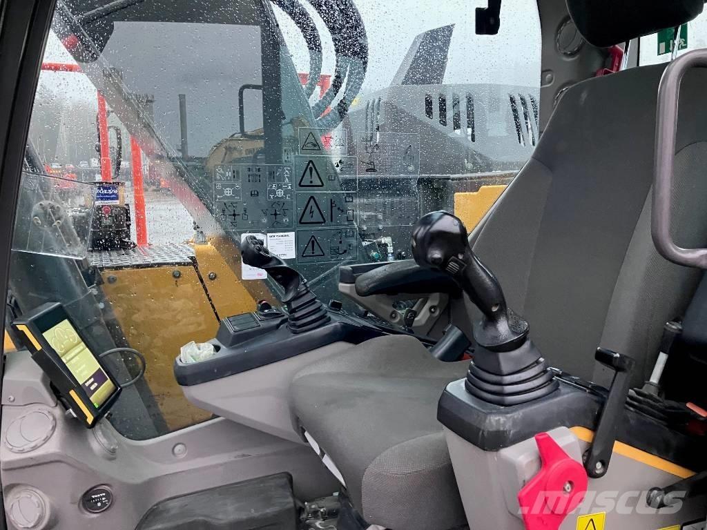 Volvo ECR235EL Blade Bageri guseničari