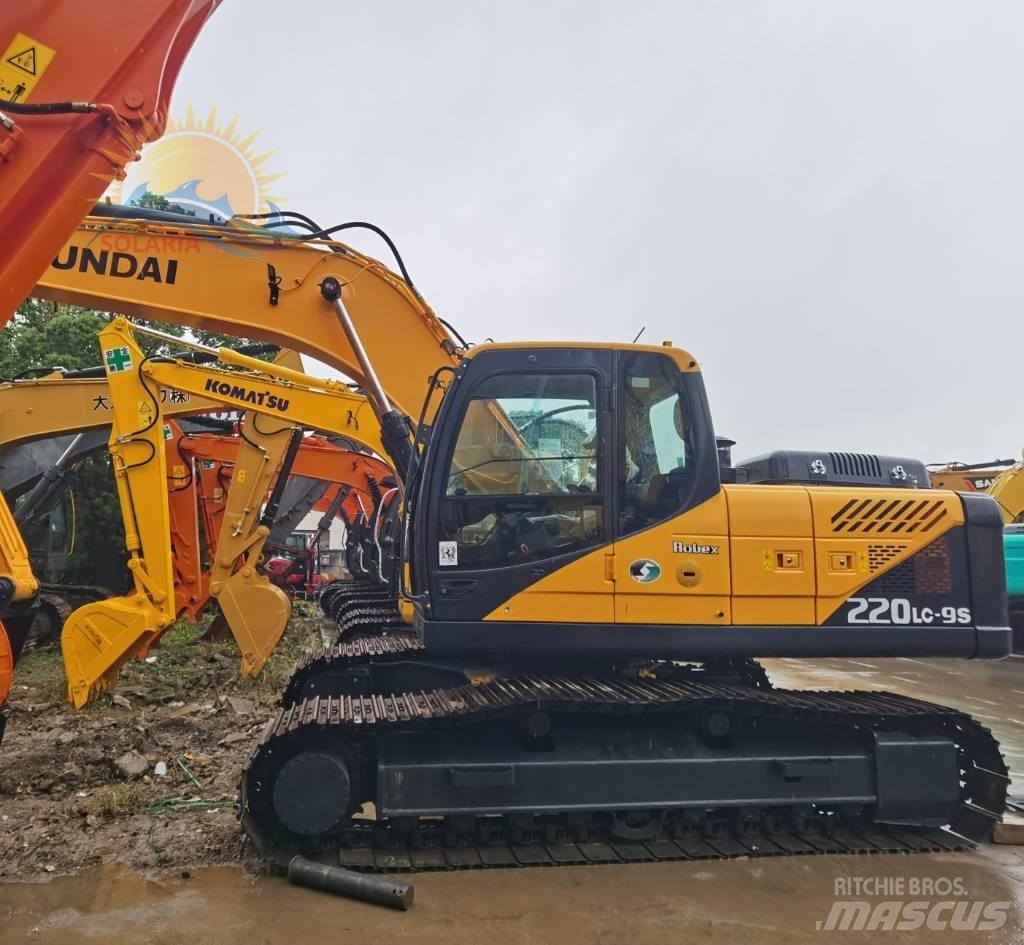 Hyundai R220LC-9S Bageri točkaši