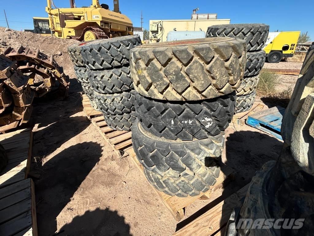 Bobcat 12x16.5 Tires Gume, točkovi i felne